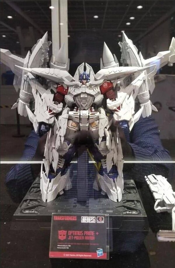 Flame Toys Kuro Kara Kuri Optimus Prime Jet Power Armor Revealed (1 of 2)